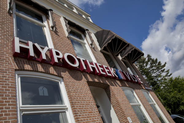 Buitenaanzicht van het kantoor voor hypotheekadvies