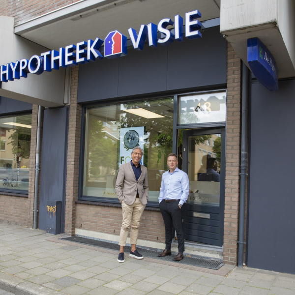 Raymond en Daniël heten je welkom bij Hypotheek Visie Heerlen
