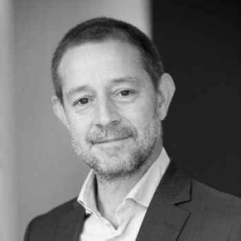 John Remmen van Hypotheek Visie in Den Bosch helpt je graag met het aanvragen van je Hypotheek.