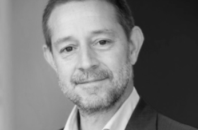John Remmen van Hypotheek Visie in Den Bosch helpt je graag met het aanvragen van je Hypotheek.