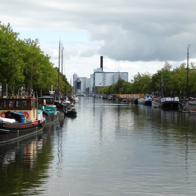 Emmakade in het hartje van Leeuwarden
