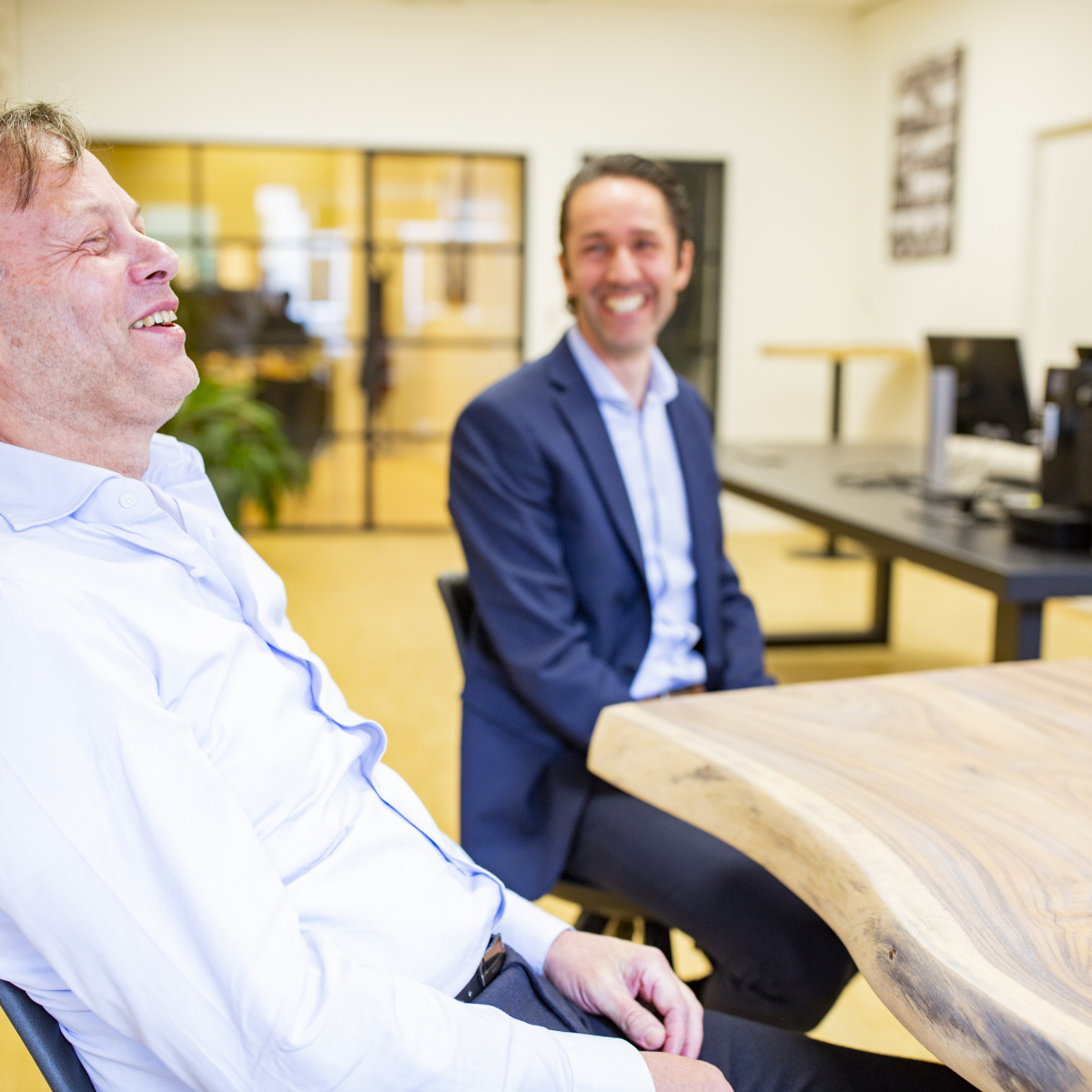 Franchisenemer Pim Weldema tijdens zijn bezoek aan een andere vestiging